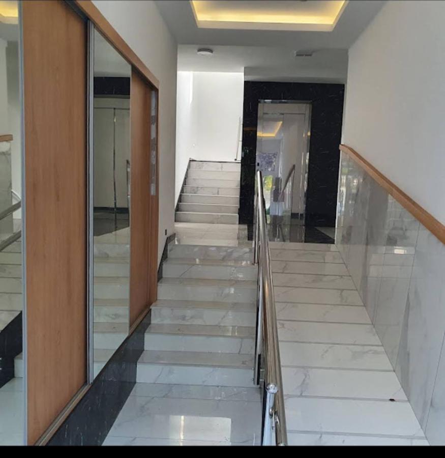 Shine24 - Spacious And Bright Apartment - New Novi Sad Esterno foto